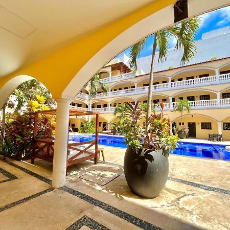We Playa Hotel Playa del Carmen Exterior foto