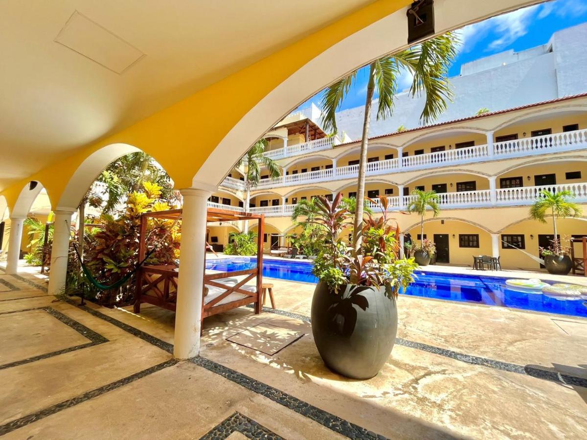 We Playa Hotel Playa del Carmen Exterior foto